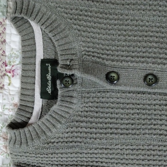 Eddie Bauer‎ Men's 3 Button Light Olive Green Sweater - Picture 6 of 12